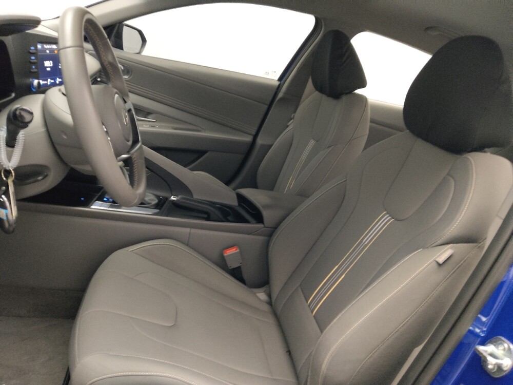 2025 Hyundai Elantra in Conyers, GA 30094 - 18116803 17