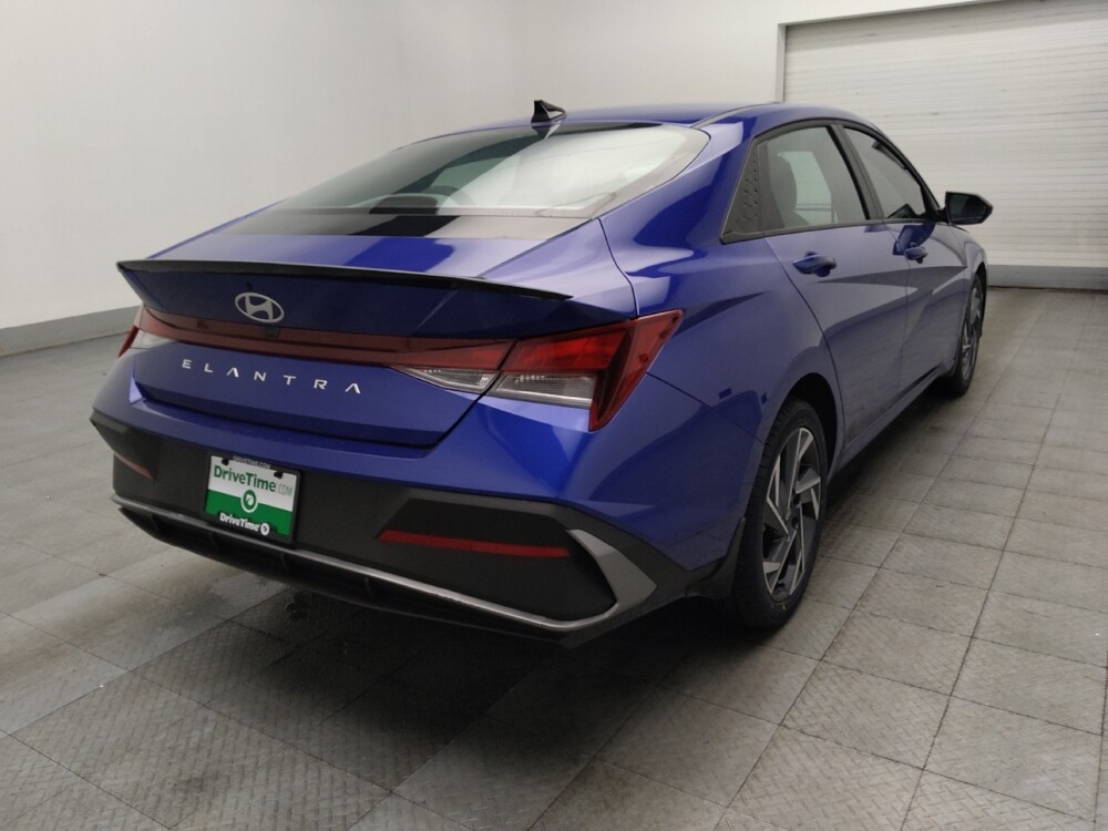 2025 Hyundai Elantra in Conyers, GA 30094 - 18116803 9