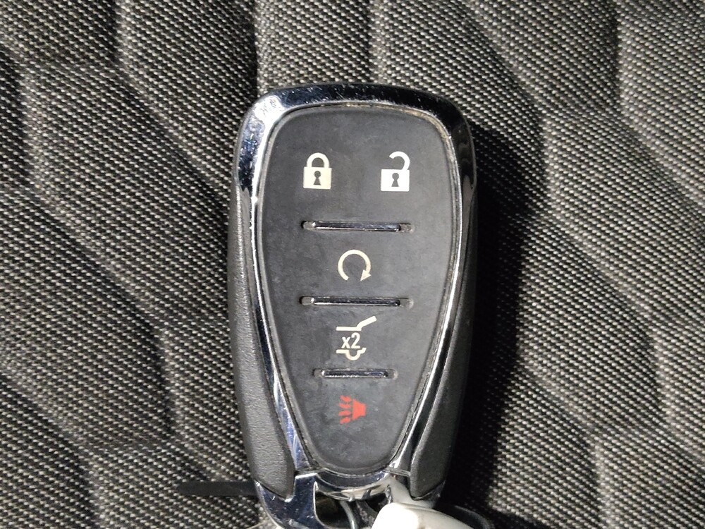 2020 Chevrolet Equinox in Arlington, TX 76011 - 18116806 32