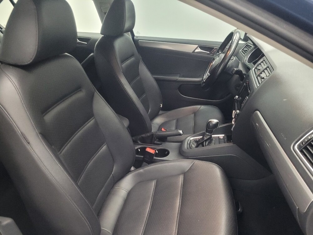 2015 Volkswagen Jetta in Indianapolis, IN 46219 - 18116832 21