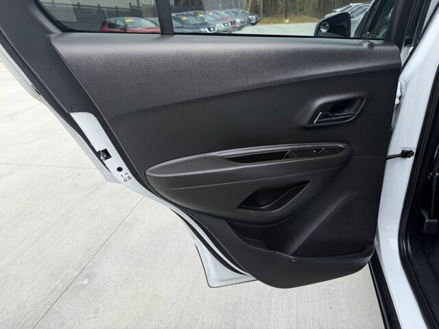 2020 Chevrolet Trax in Knoxville, TN 37920 - 18116841 8