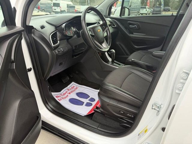 2020 Chevrolet Trax in Knoxville, TN 37920 - 18116841 12