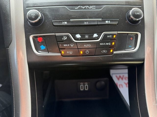 2019 Ford Fusion in Knoxville, TN 37920 - 18116842 24