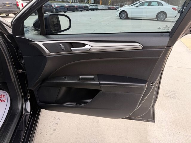 2019 Ford Fusion in Knoxville, TN 37920 - 18116842 11