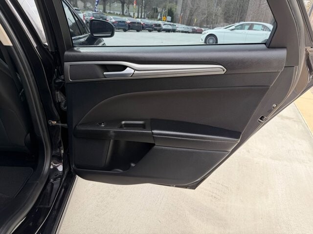 2019 Ford Fusion in Knoxville, TN 37920 - 18116842 10