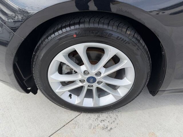 2019 Ford Fusion in Knoxville, TN 37920 - 18116842 31