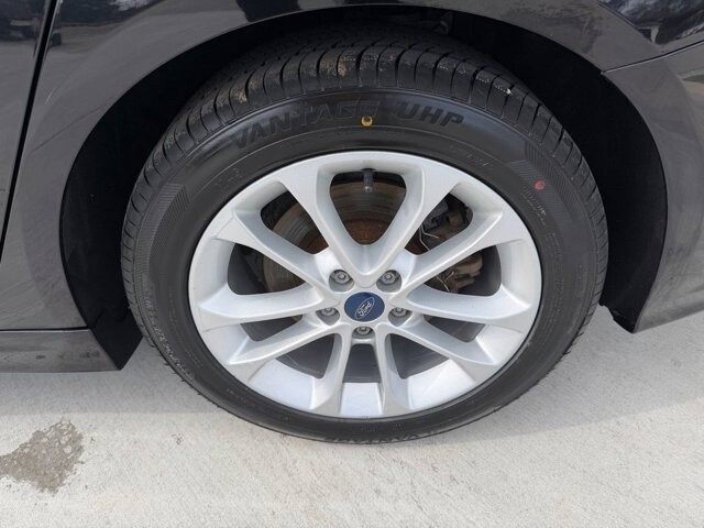 2019 Ford Fusion in Knoxville, TN 37920 - 18116842 28