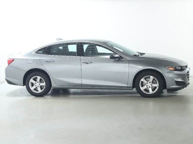 2024 Chevrolet Malibu in Bedford, OH 44146 - 18116844 11