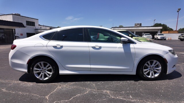 2015 Chrysler 200 in Dallas, TX 75228 - 18116855 4