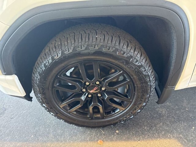 2019 GMC Sierra 1500 in Knoxville, TN 37912 - 18116857 9