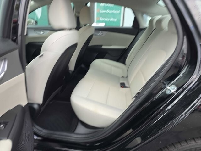 2023 Kia Forte in Knoxville, TN 37912 - 18116858 8