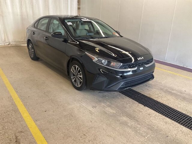 2023 Kia Forte in Knoxville, TN 37912 - 18116858 5