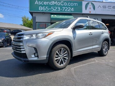 2017 Toyota Highlander in Knoxville, TN 37912