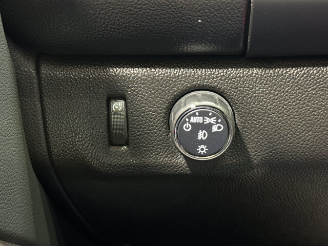 2022 GMC Canyon in Burlington, WI 53105 - 18116869 31