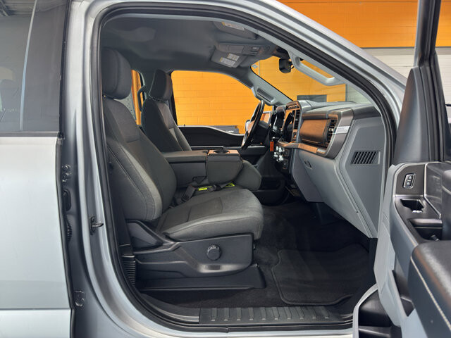 2024 Ford F150 in Burlington, WI 53105 - 18116875 19