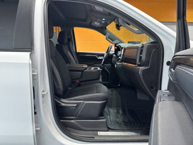 2025 Chevrolet Silverado 1500 in Burlington, WI 53105 - 18116878 18