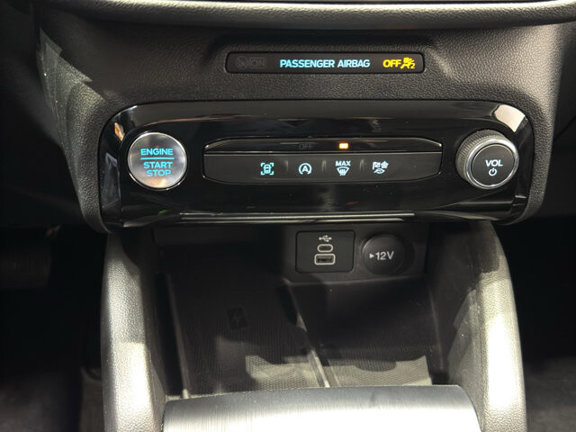 2025 Ford Escape in Burlington, WI 53105 - 18116879 31