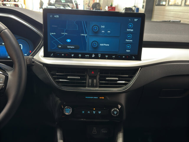 2025 Ford Escape in Burlington, WI 53105 - 18116879 28