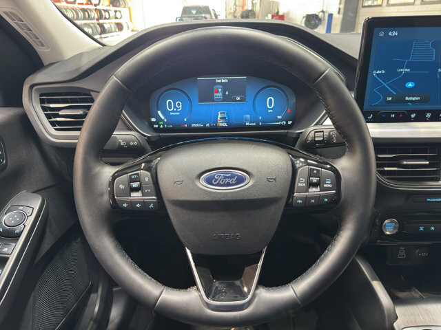 2025 Ford Escape in Burlington, WI 53105 - 18116879 22
