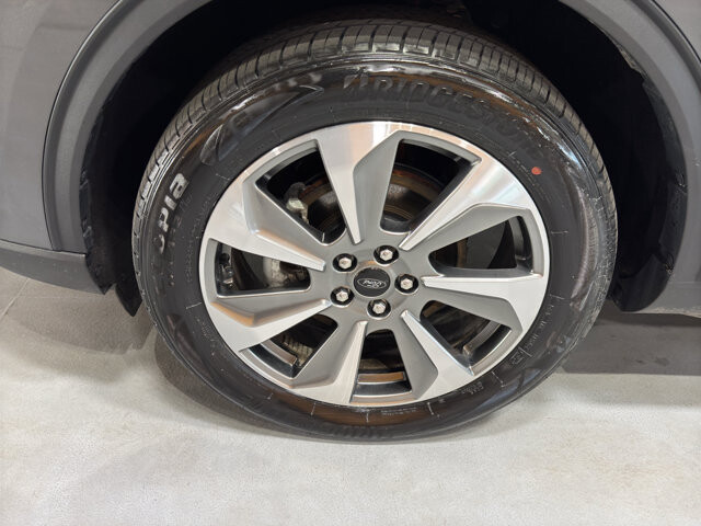 2025 Ford Escape in Burlington, WI 53105 - 18116879 10