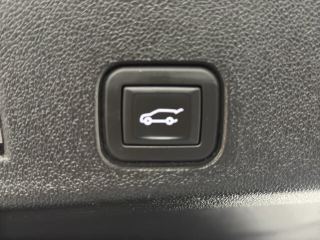 2024 Chevrolet Traverse in Burlington, WI 53105 - 18116880 23