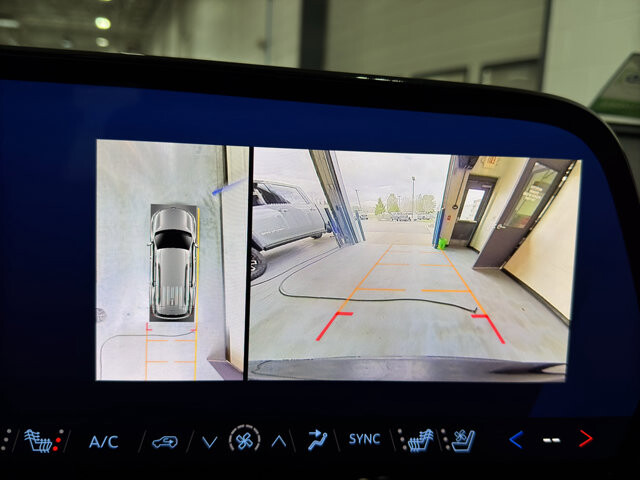 2024 Chevrolet Traverse in Burlington, WI 53105 - 18116880 32