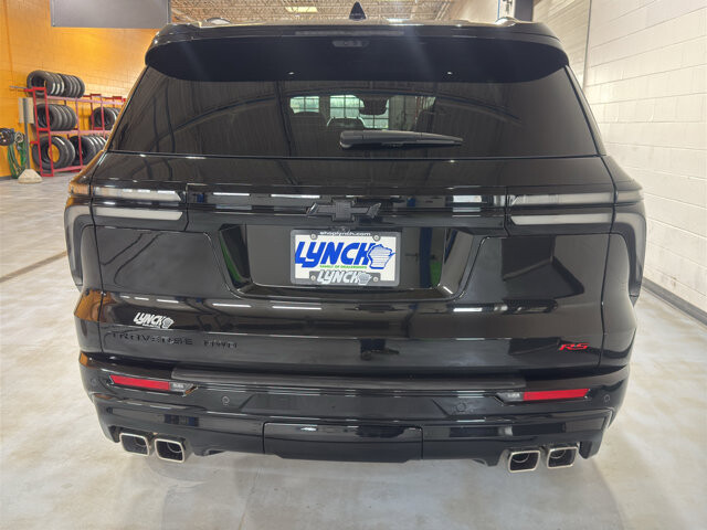 2024 Chevrolet Traverse in Burlington, WI 53105 - 18116880 4