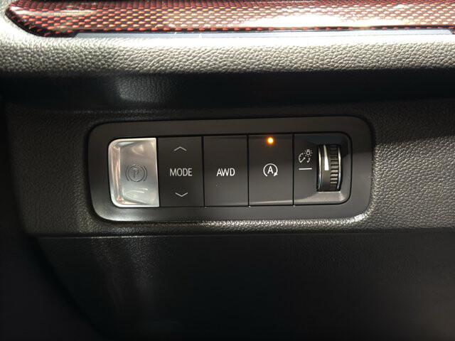 2024 Chevrolet Traverse in Burlington, WI 53105 - 18116880 35