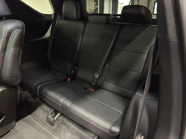 2024 Chevrolet Traverse in Burlington, WI 53105 - 18116880 12