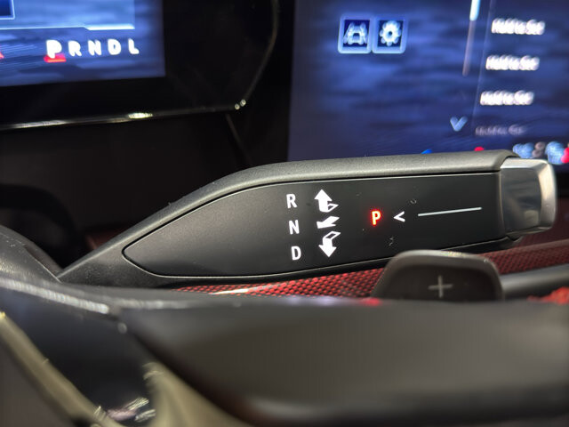 2024 Chevrolet Traverse in Burlington, WI 53105 - 18116880 29