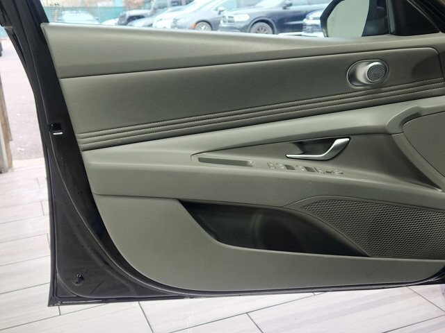2025 Hyundai Elantra in Cinnaminson, NJ 08077 - 18116886 10
