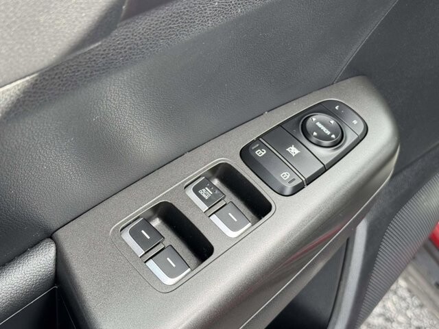 2020 Kia Sportage in Winchester, VA 22602 - 18116908 21