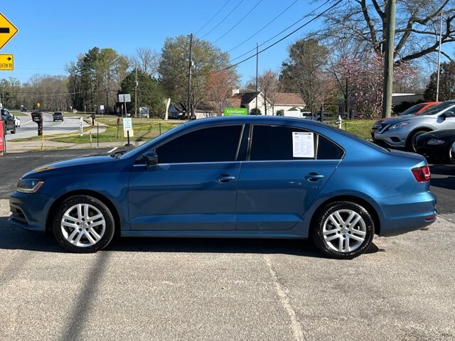 2017 Volkswagen Jetta in Flowery Branch, GA 30542 - 18116923 3