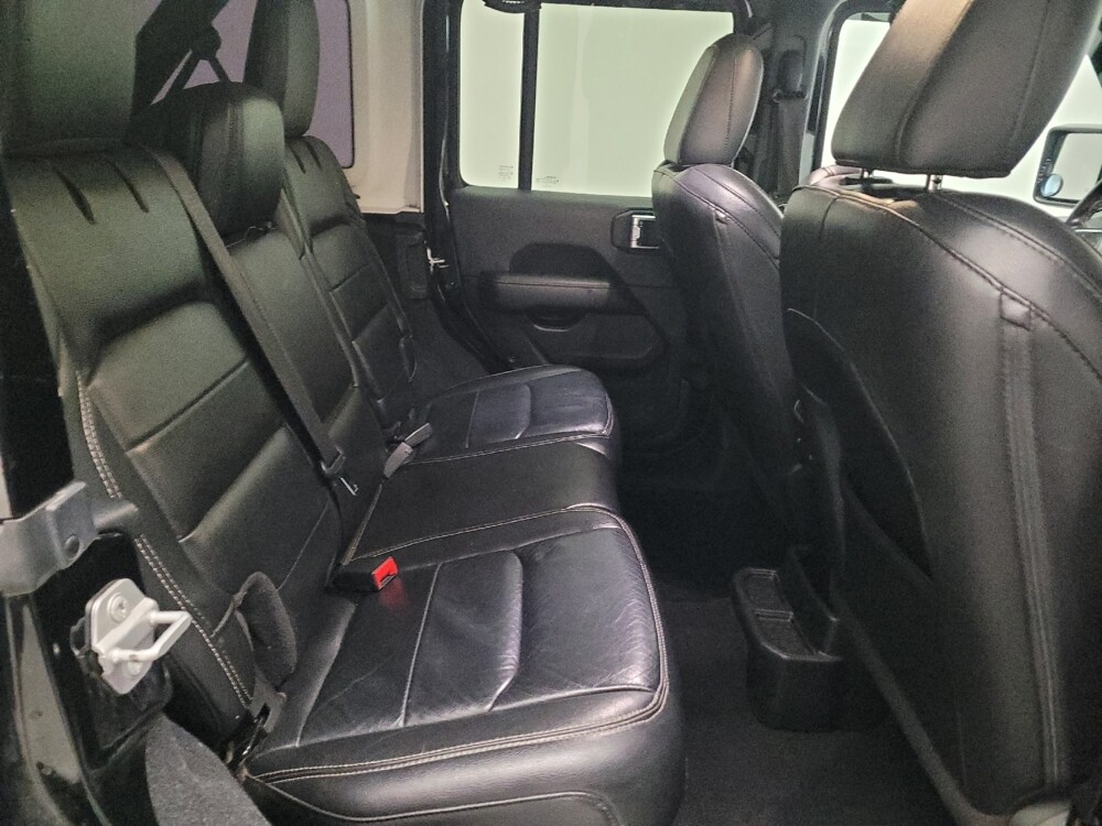 2019 Jeep Wrangler in Downey, CA 90241 - 18116932 19