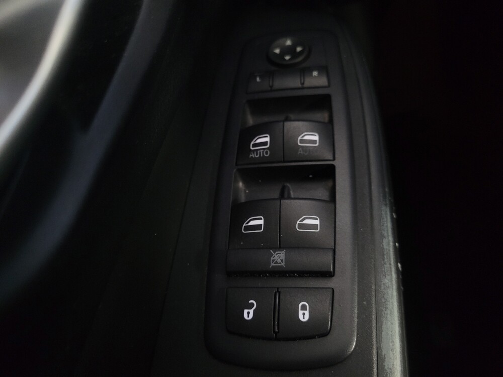 2015 Jeep Cherokee in Marietta, GA 30062 - 18116943 32