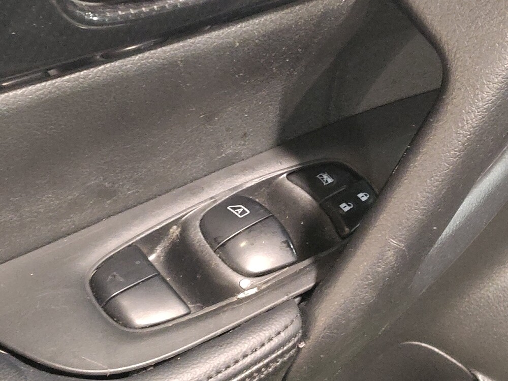 2018 Nissan Rogue in Arlington, TX 76011 - 18116974 27