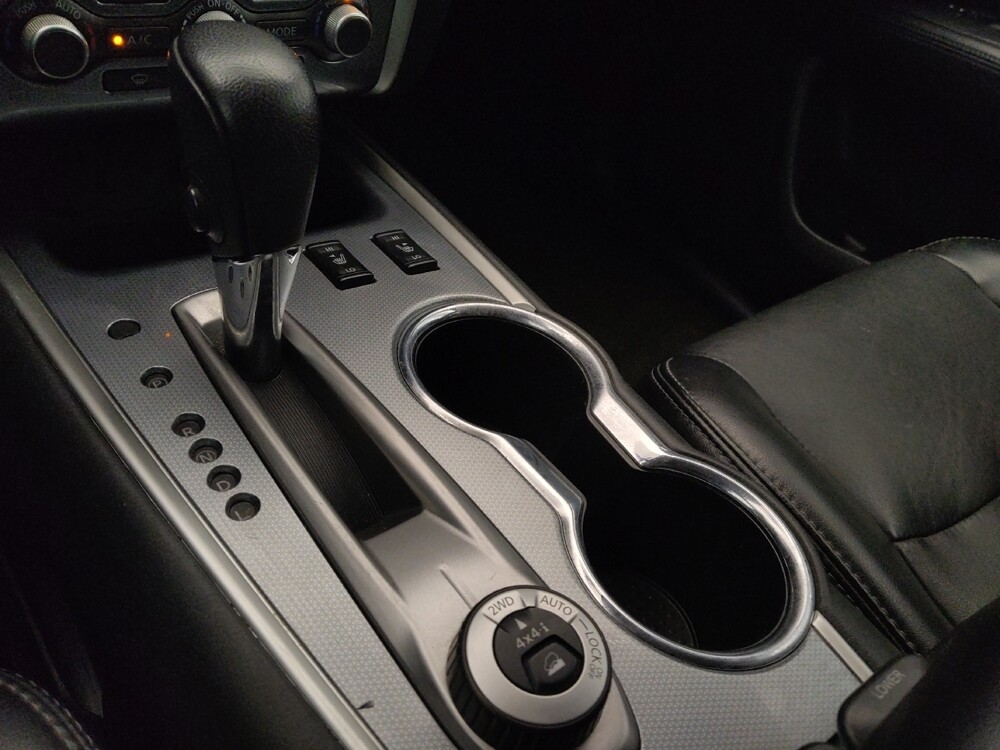 2017 Nissan Pathfinder in Phoenix, AZ 85022 - 18116993 26