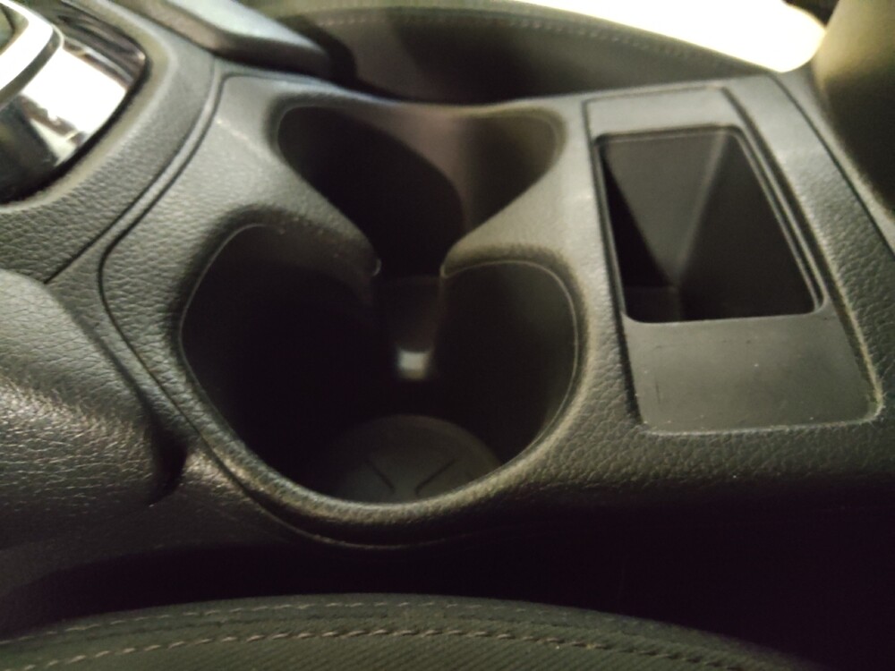 2020 Nissan Rogue in Tampa, FL 33619 - 18117000 26