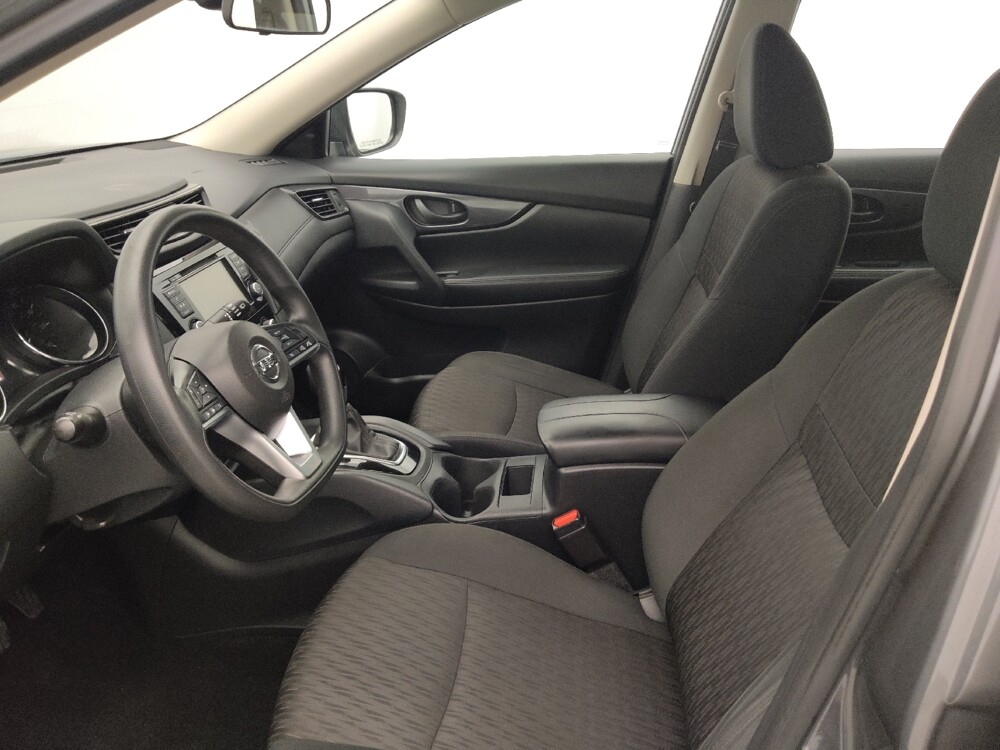 2020 Nissan Rogue in Tampa, FL 33619 - 18117000 17