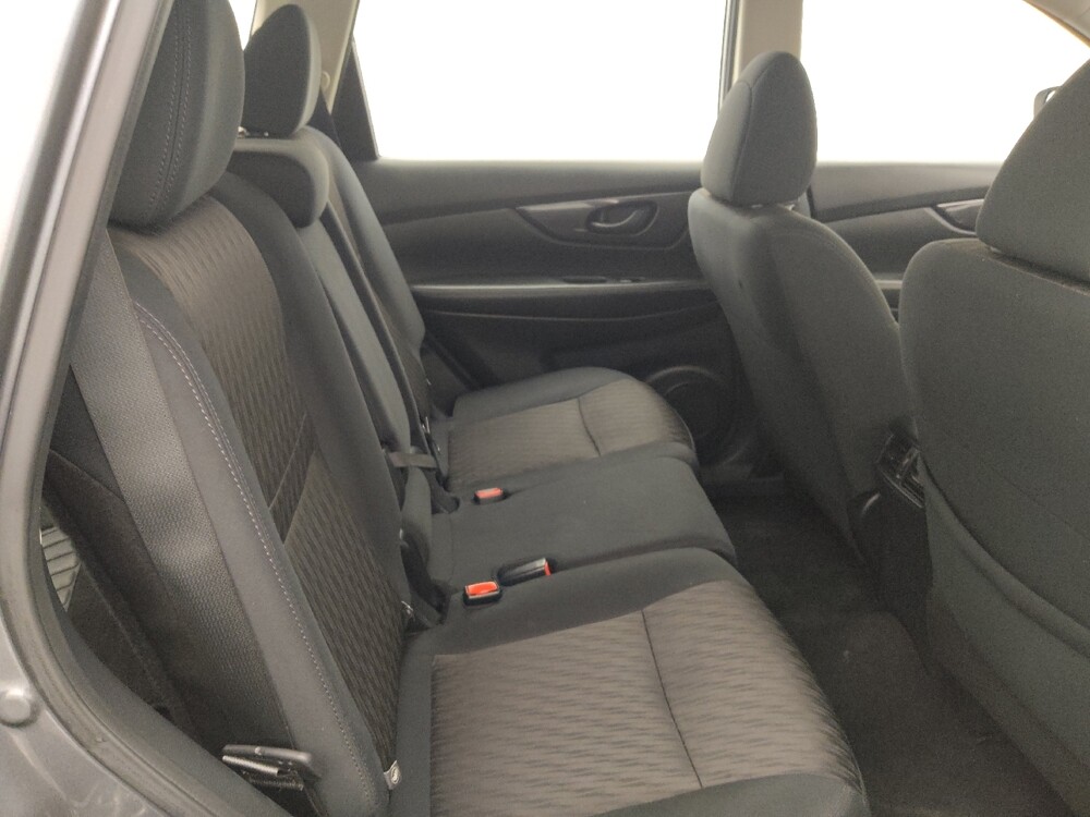 2020 Nissan Rogue in Tampa, FL 33619 - 18117000 19