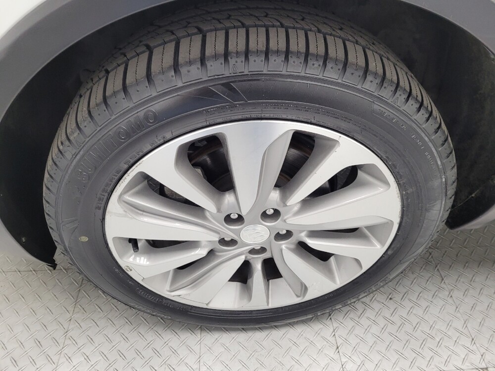 2019 Buick Encore in Las Vegas, NV 89104 - 18117004 31