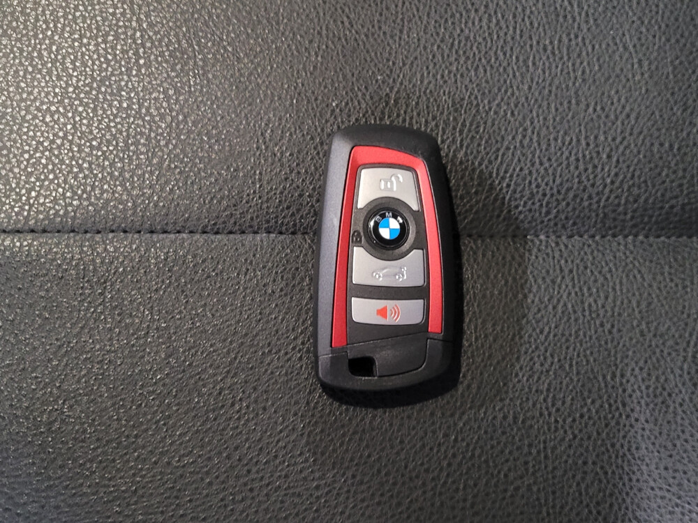 2018 BMW 330i in Greensboro, NC 27407 - 18117012 32