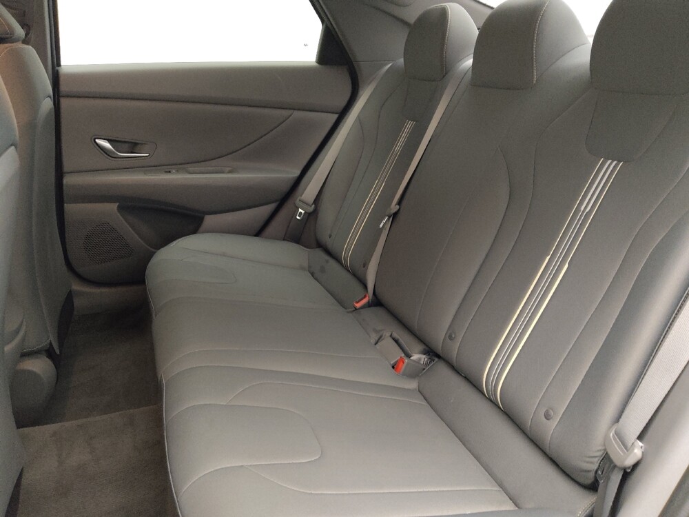 2022 Hyundai Elantra in West Palm Beach, FL 33409 - 18117015 18