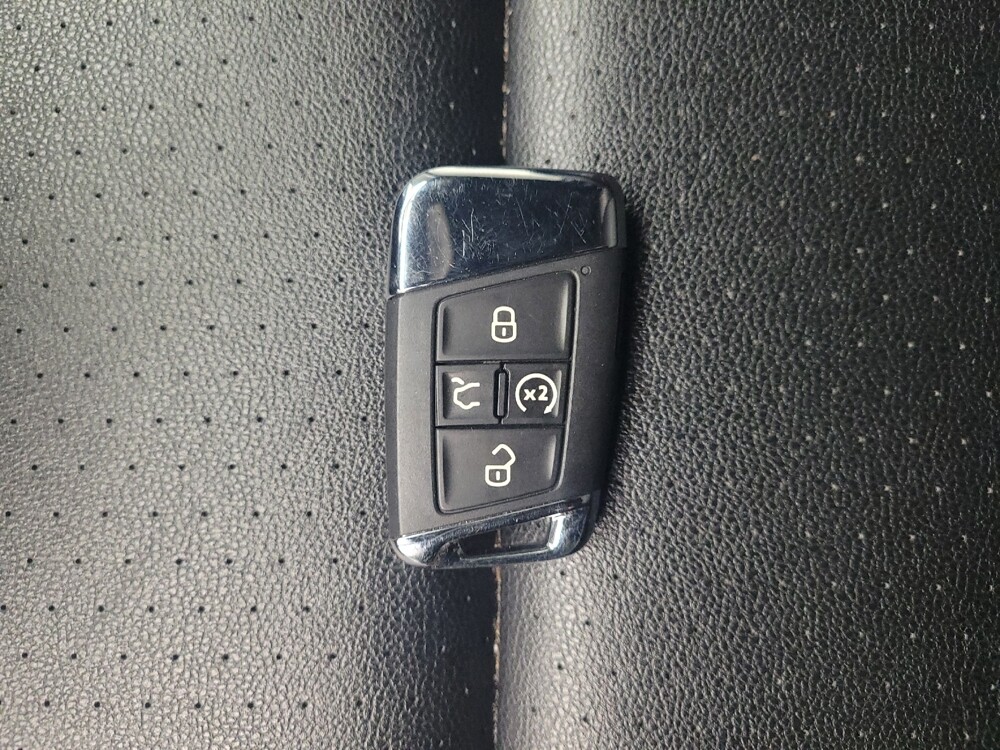 2021 Volkswagen Atlas in Eastpointe, MI 48021 - 18117035 32