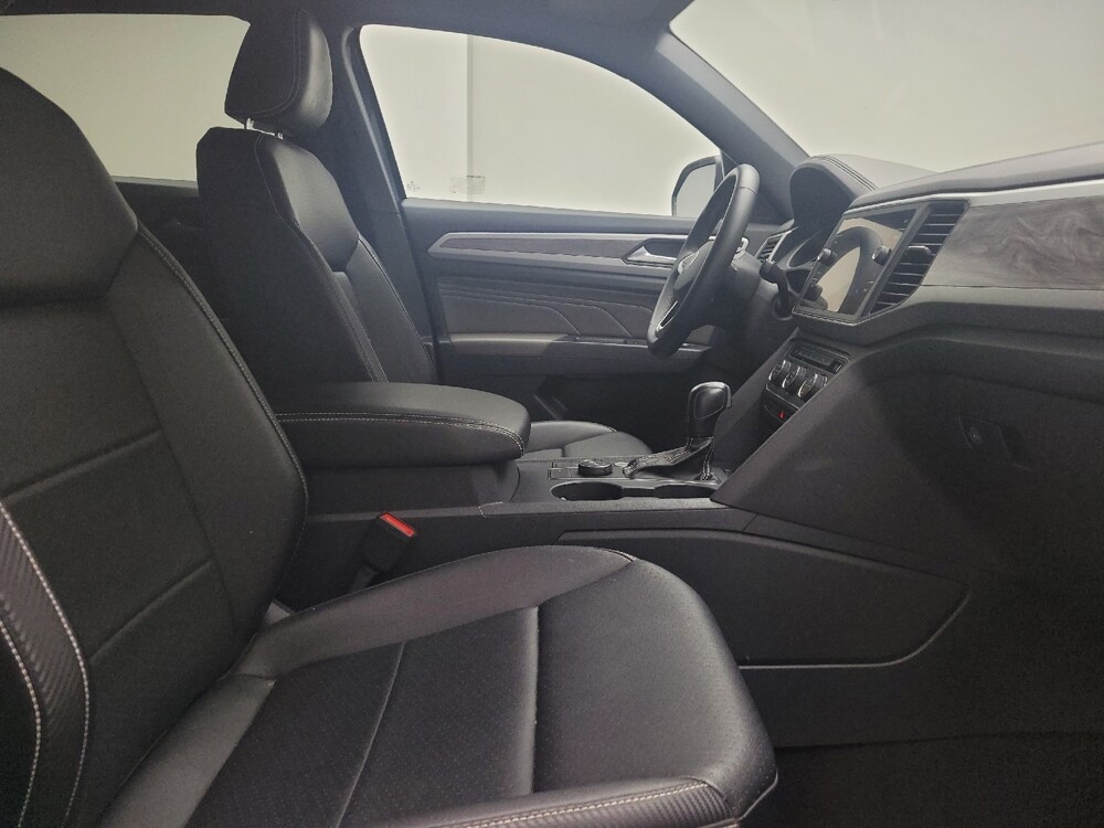2021 Volkswagen Atlas in Eastpointe, MI 48021 - 18117035 21