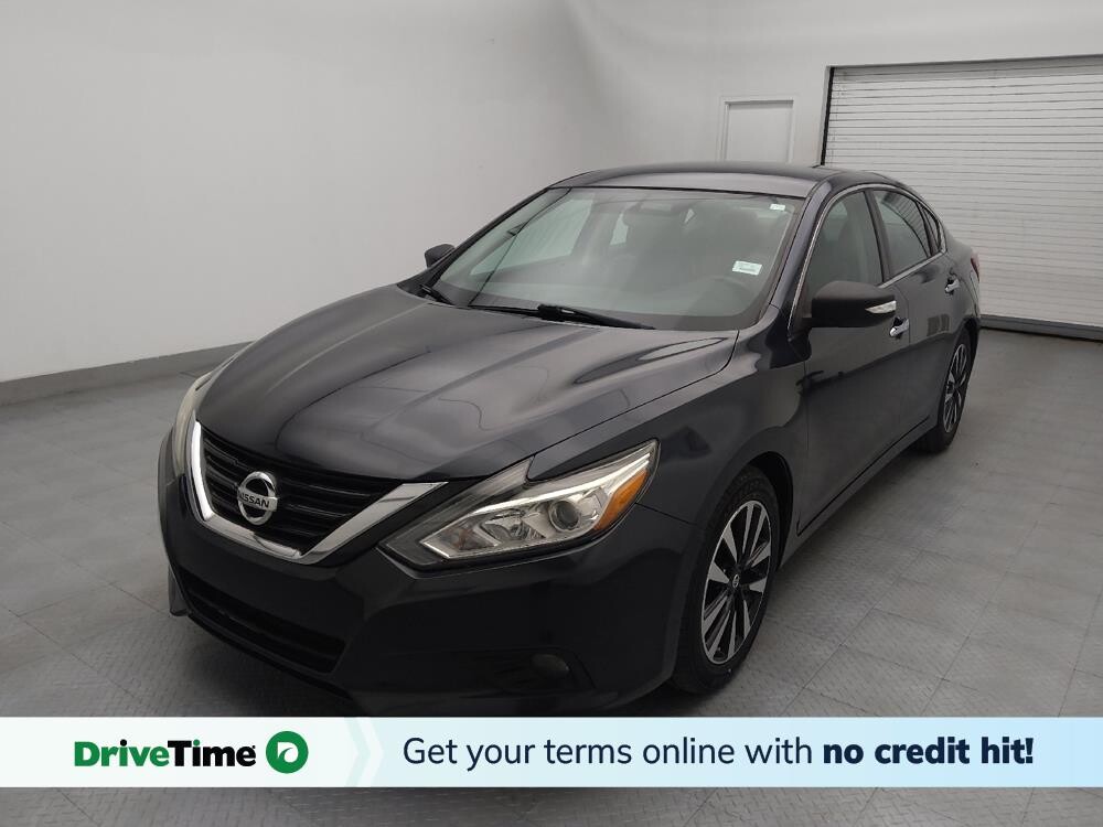 2018 Nissan Altima in Wilmington, NC 28405 - 18117043