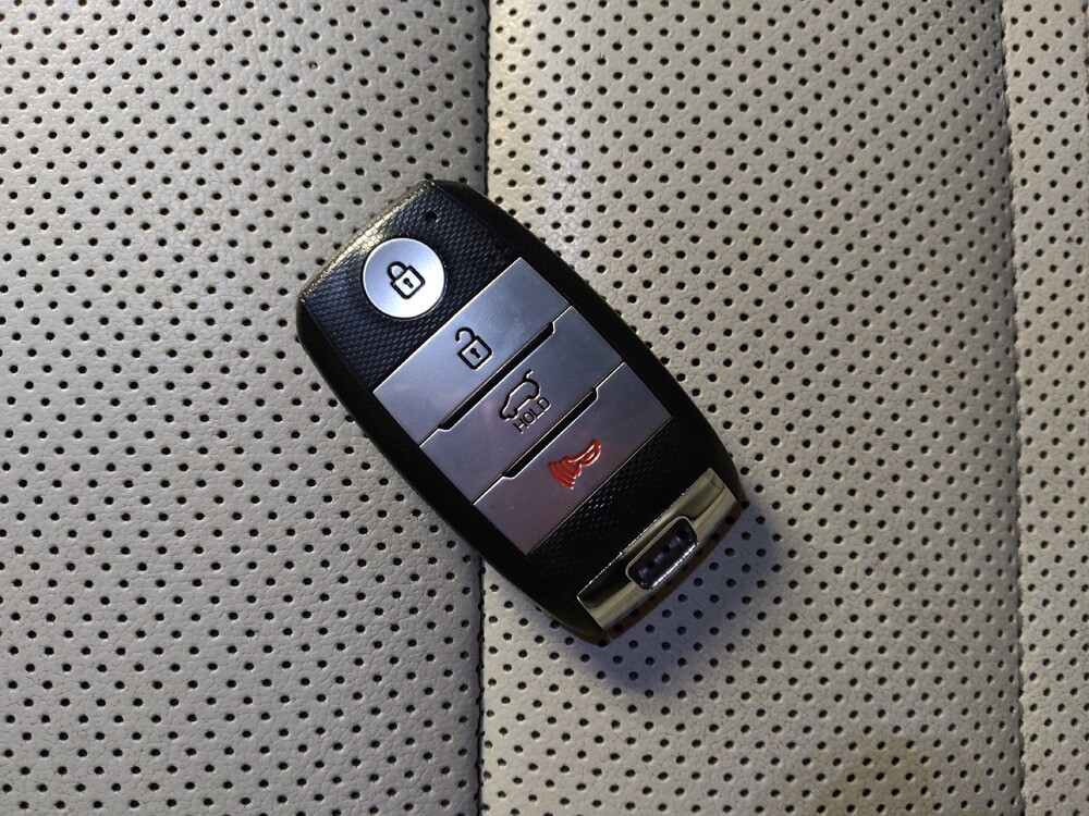 2020 Kia Sorento in Greensboro, NC 27407 - 18117046 32