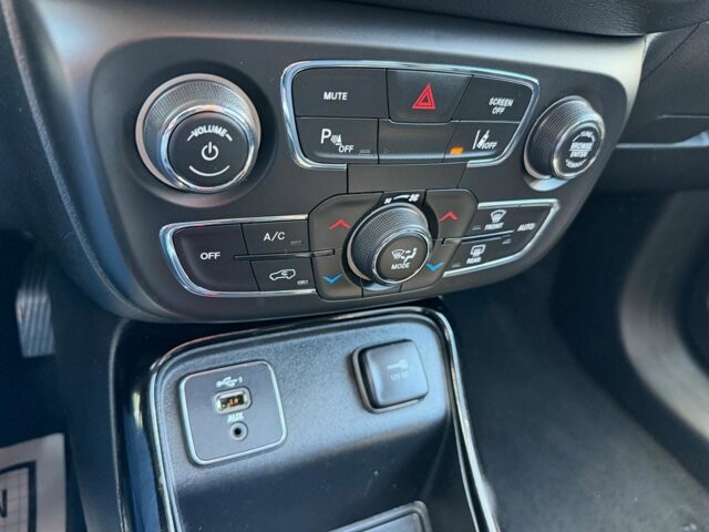 2021 Jeep Compass in Baltimore, MD 21225 - 18117060 41