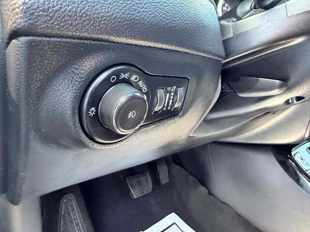 2021 Jeep Compass in Baltimore, MD 21225 - 18117060 32
