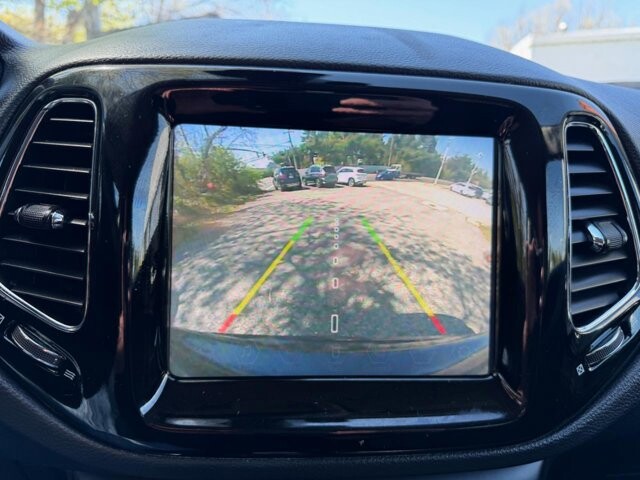 2021 Jeep Compass in Baltimore, MD 21225 - 18117060 40